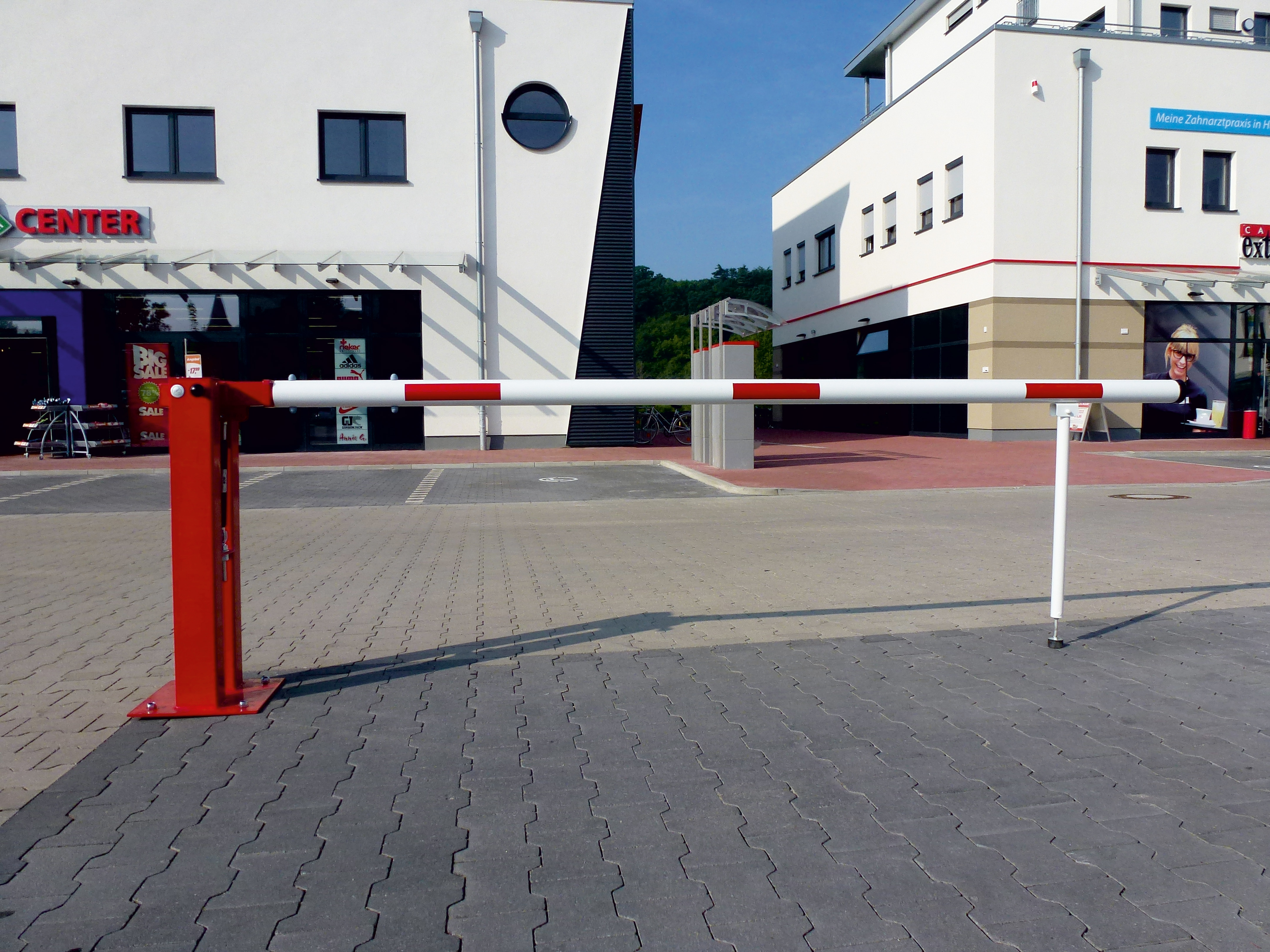 Absperrschranke SIMPLE mit Gasdruckfeder bis 7 m
