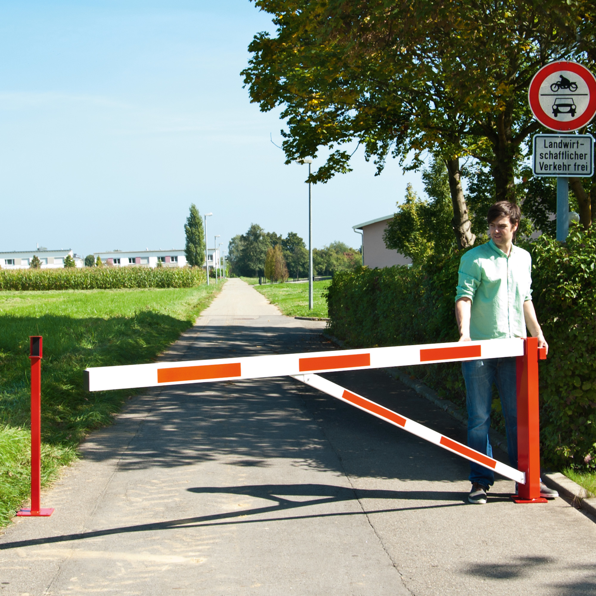 COMPACT Drehschranke mit Rundzylinder, verzinkt, rot-weiß lackiert