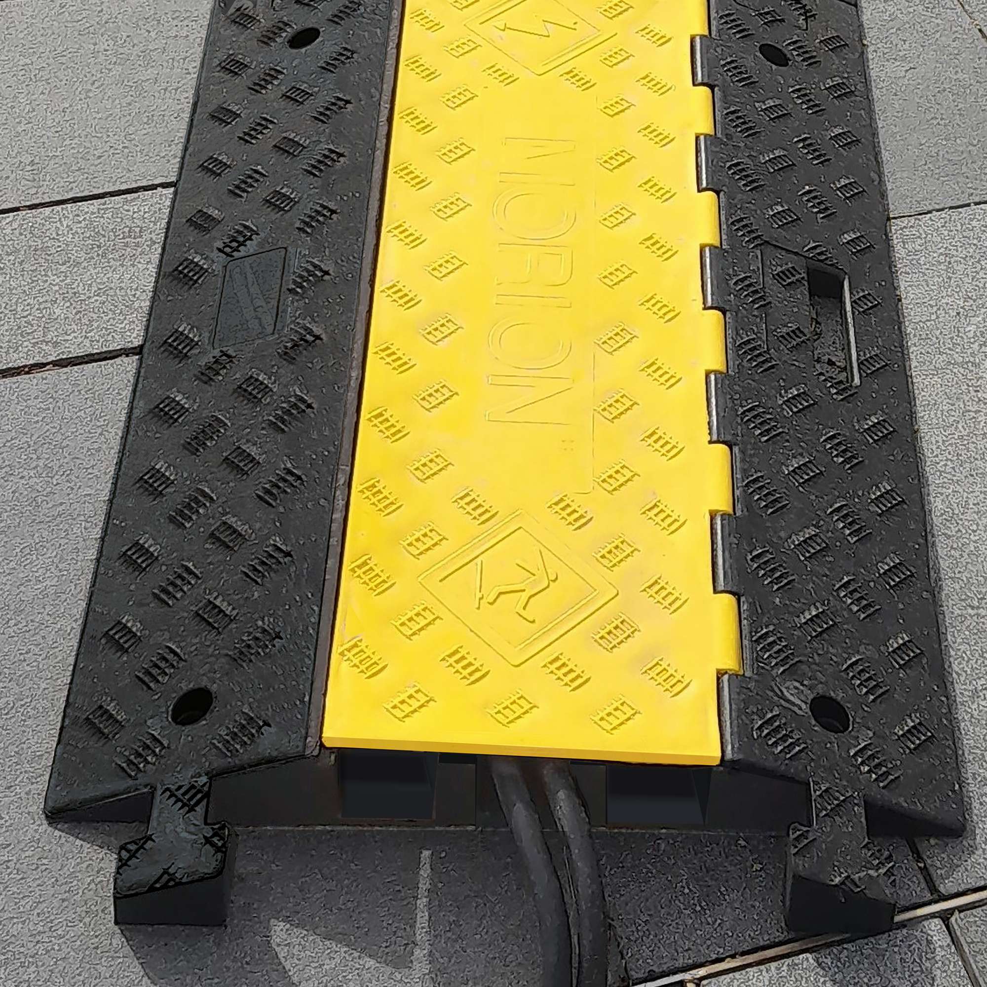 MORION Kabelbrücke, groß, Hartgummi, schwarz